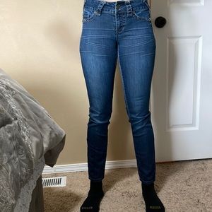 💎 SOLD 💎 Maurice’s Stretchy Jeans